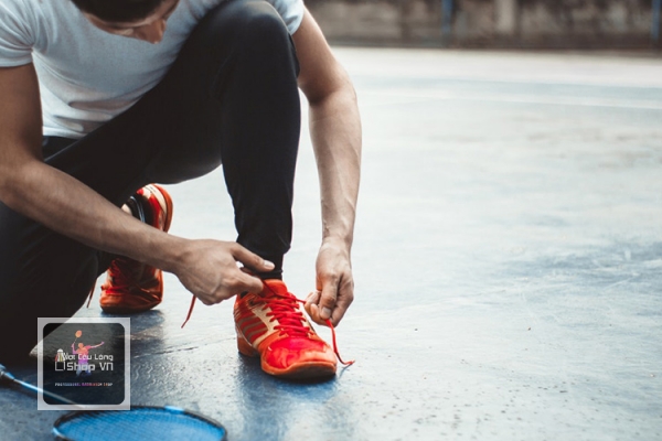 Hướng dẫn chọn giày cầu lông