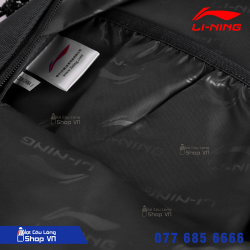 Không gian của balo cầu lông rộng