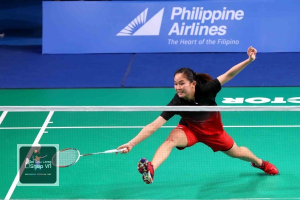 Thoải mái di chuyển nhờ áo cầu lông chính hãng