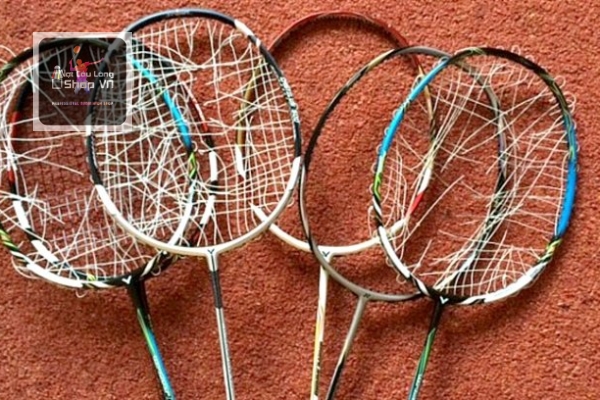 Đan cước 2 nút dễ khiến vợt bị hư khi đứt