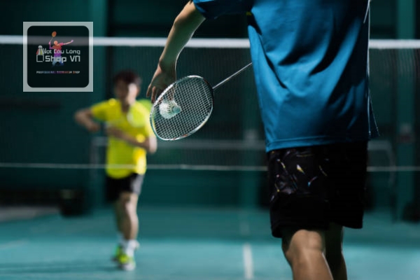 kỹ thuật phát cầu lông