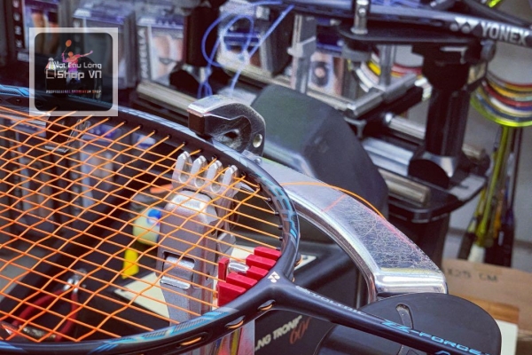 căng dây vợt cầu lông