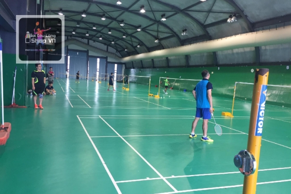 kích thước sân cầu lông