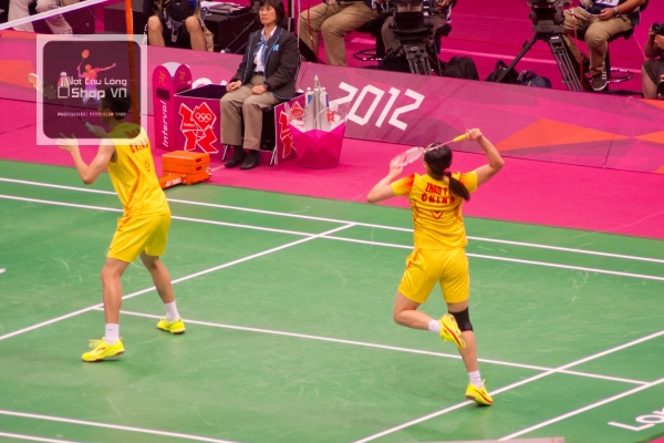 Cách đánh cầu cao