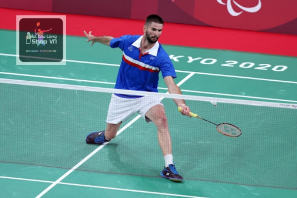 Cách đánh cầu thấp tay