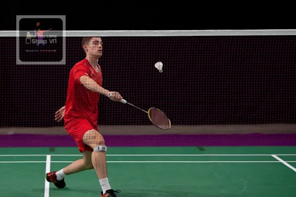 Cách hất cầu lông