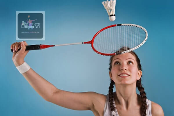 vợt cầu lông 3u hay 4u thì tốt