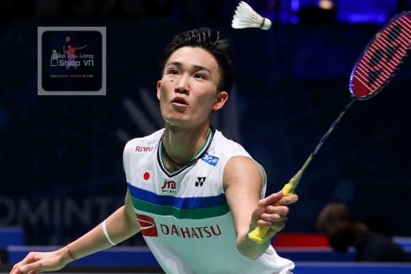 Có nên dùng vợt cầu lông 4u?