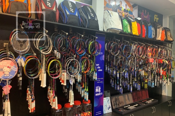 hàng trưng bày tại Vợt Cầu Lông Shop Tân Phú