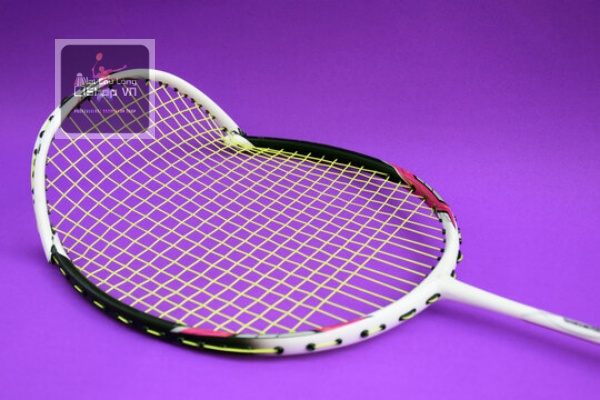 Sửa vợt khi bị gãy khung