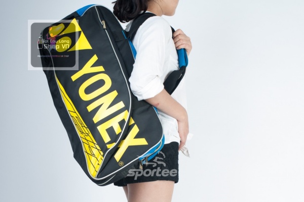 cách đeo túi đựng vợt cầu lông đúng
