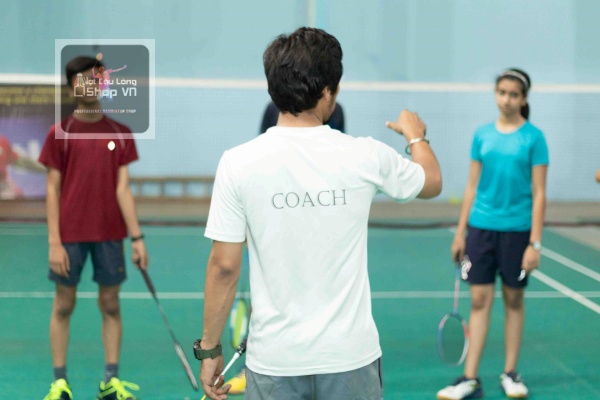 giày cầu lông cho trẻ