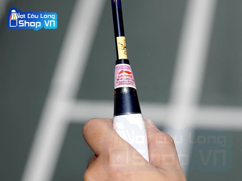 Cách nhận biết vợt cầu lông chính hãng bằng mắt